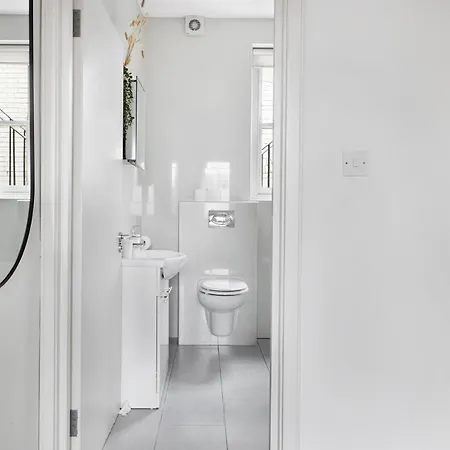 Family Friendly - Stylish Kentish Town Apartment London Exterior photo