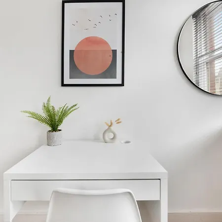 Family Friendly - Stylish Kentish Town Apartment London Exterior photo
