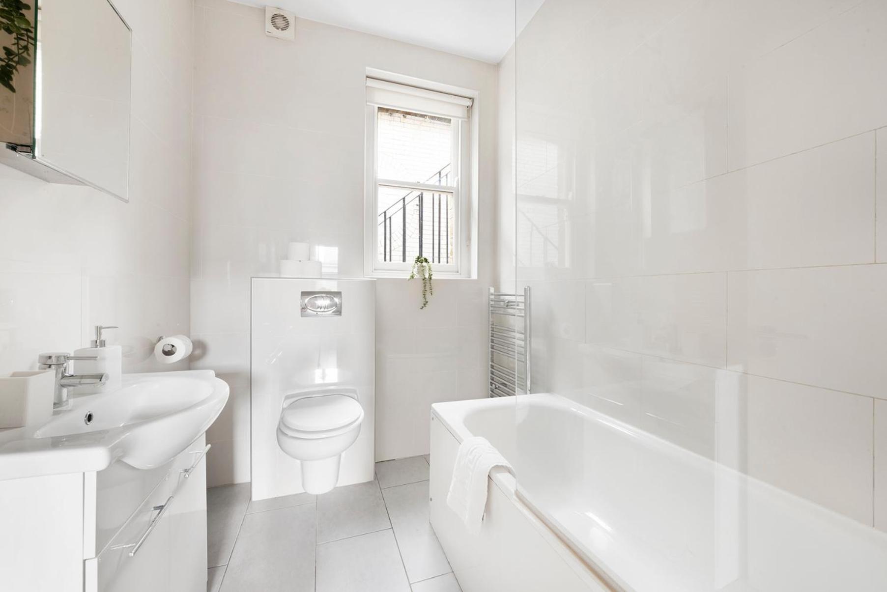 Family Friendly - Stylish Kentish Town Apartment *